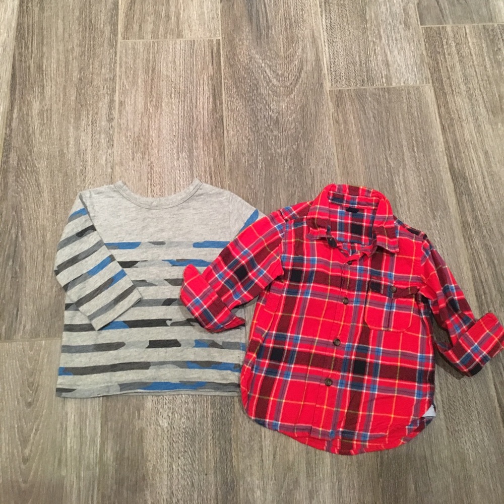 Bundle of 2 GAP Boys long s shirts. Sz 12-18M.